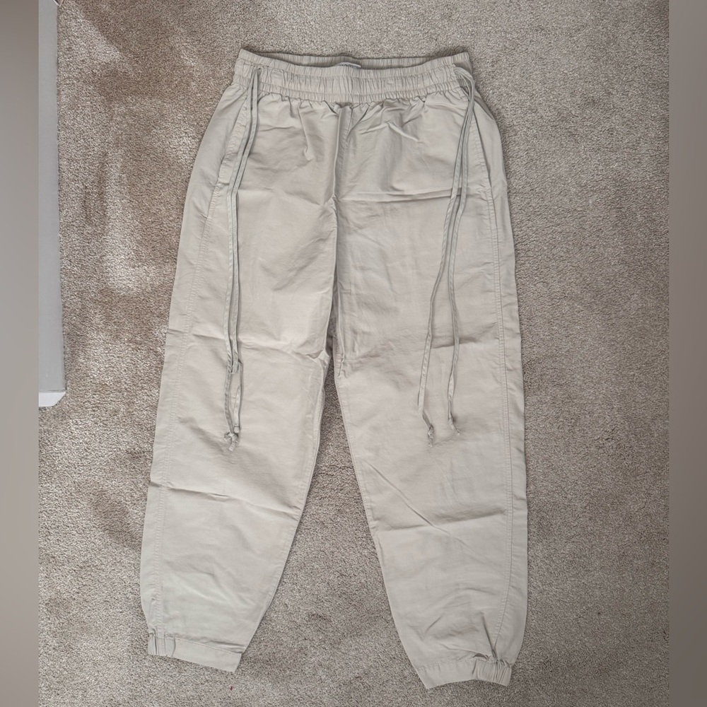 Women’s Beige Cargo Pants